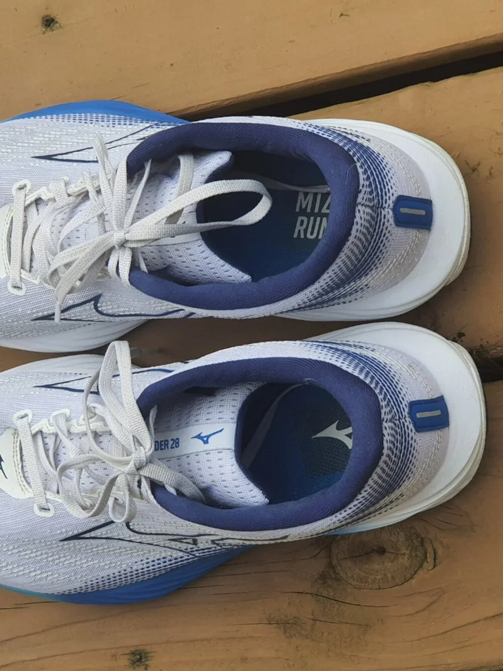 Mizuno Wave Rider 28 "White/Estate Blue" Men's Running Shoe Size 11 - Picture 6 of 8